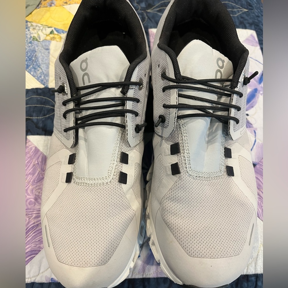 NWOT on cloud 5 waterproof women’s shoes